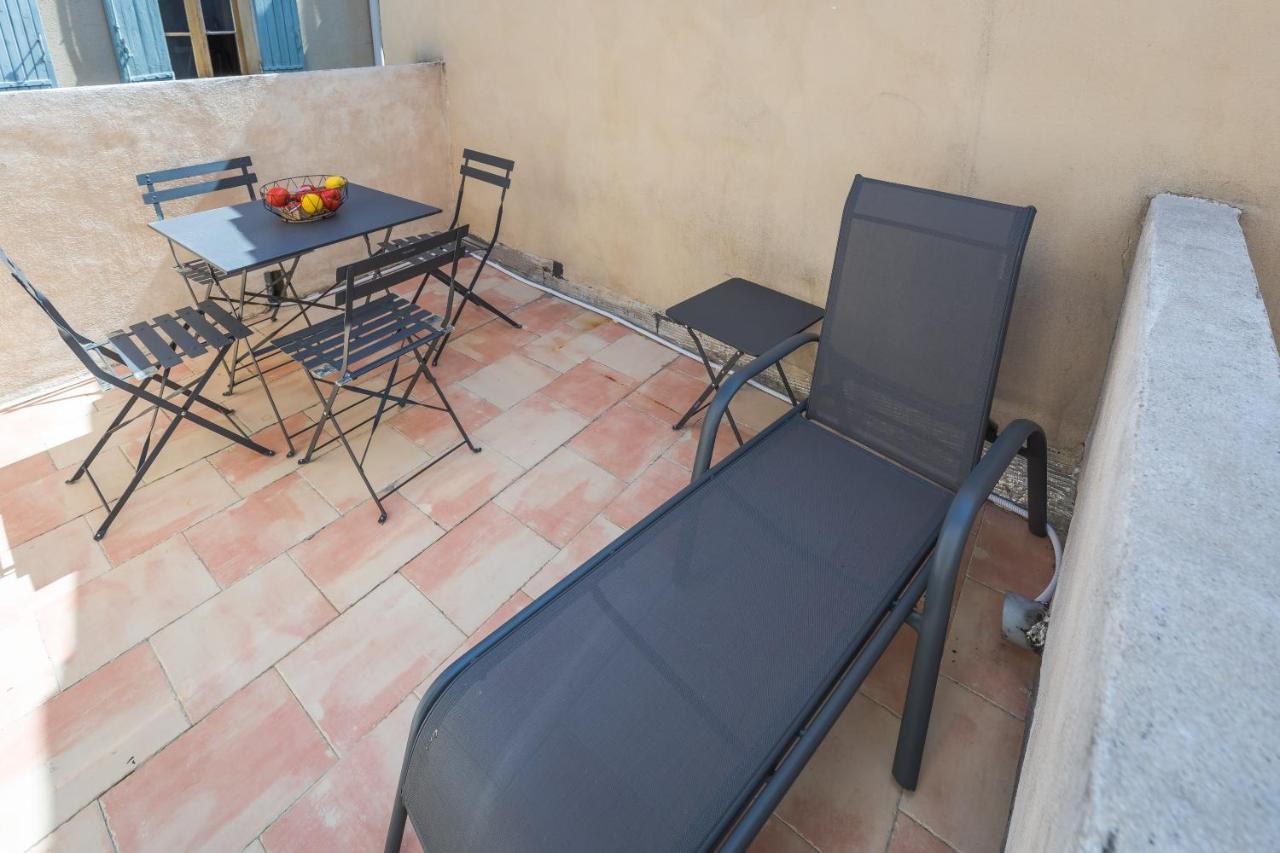 Appartement Terrasse climatisé calme en centre-ville LʼIsle-sur-la-Sorgue Extérieur photo