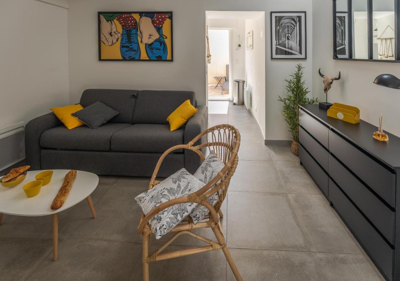 Appartement Terrasse climatisé calme en centre-ville LʼIsle-sur-la-Sorgue Extérieur photo