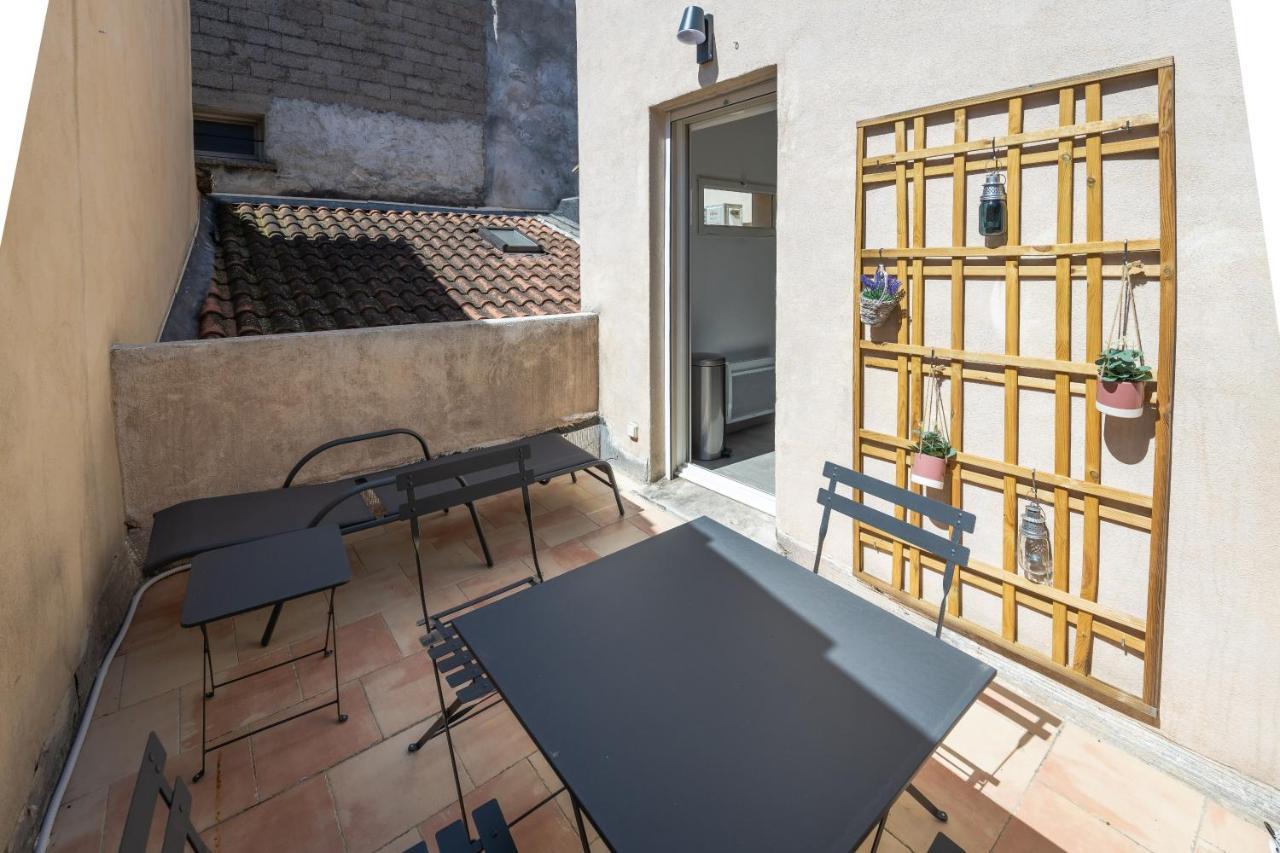 Appartement Terrasse climatisé calme en centre-ville LʼIsle-sur-la-Sorgue Extérieur photo