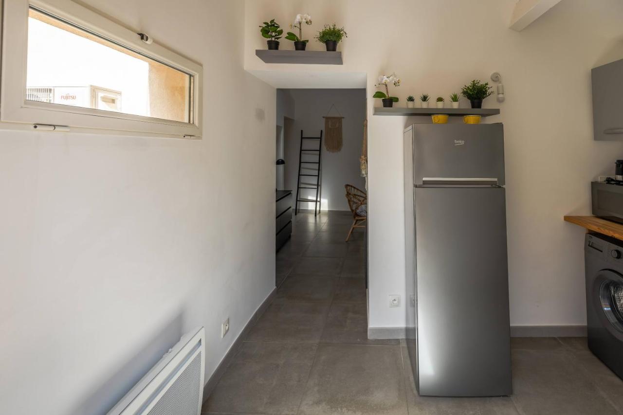 Appartement Terrasse climatisé calme en centre-ville LʼIsle-sur-la-Sorgue Extérieur photo