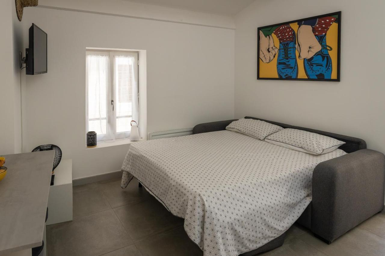 Appartement Terrasse climatisé calme en centre-ville LʼIsle-sur-la-Sorgue Extérieur photo