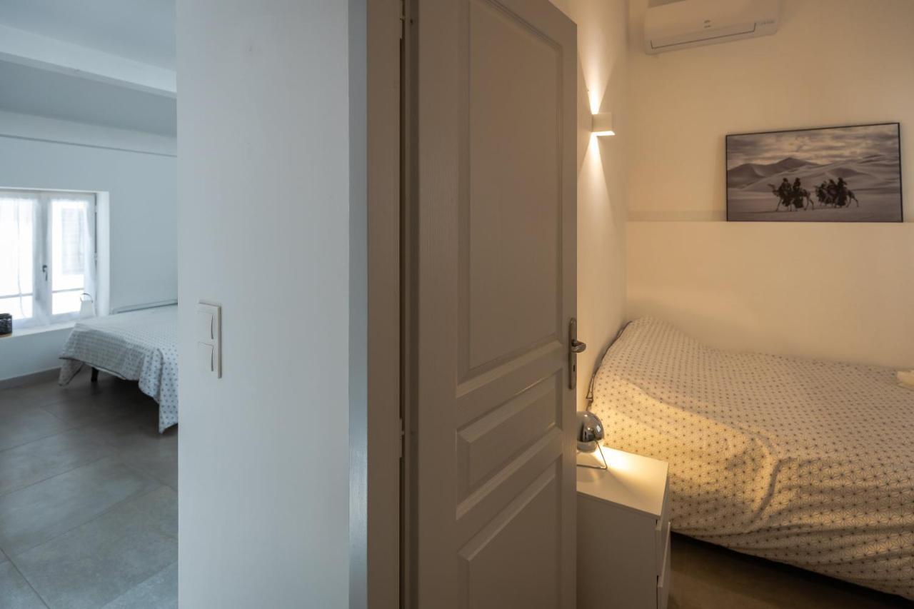 Appartement Terrasse climatisé calme en centre-ville LʼIsle-sur-la-Sorgue Extérieur photo